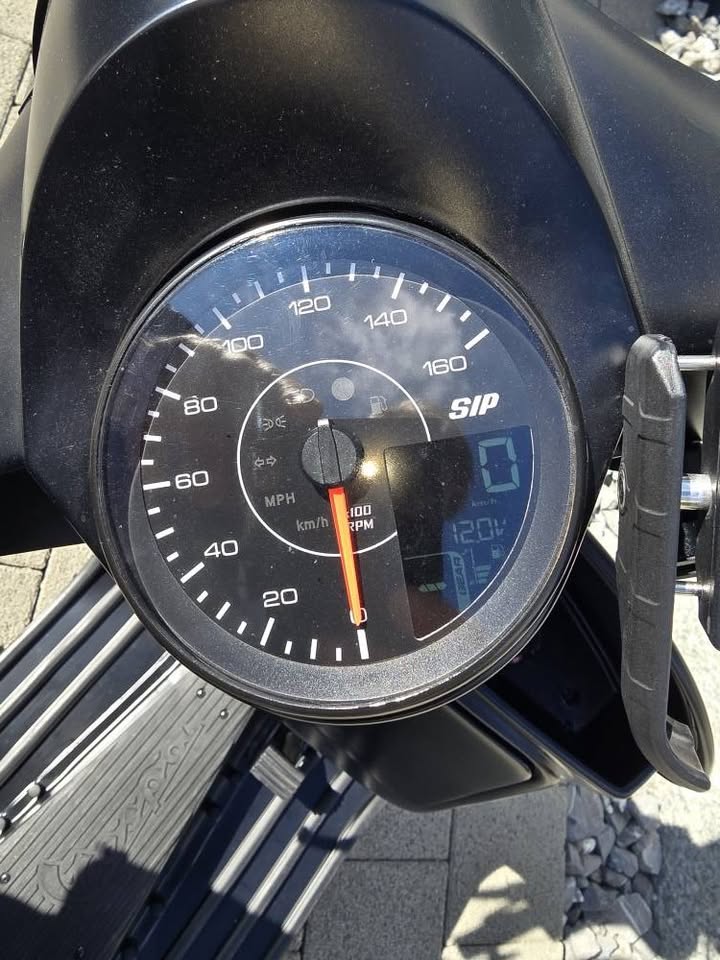 Vespa PX 125 – Bild 3
